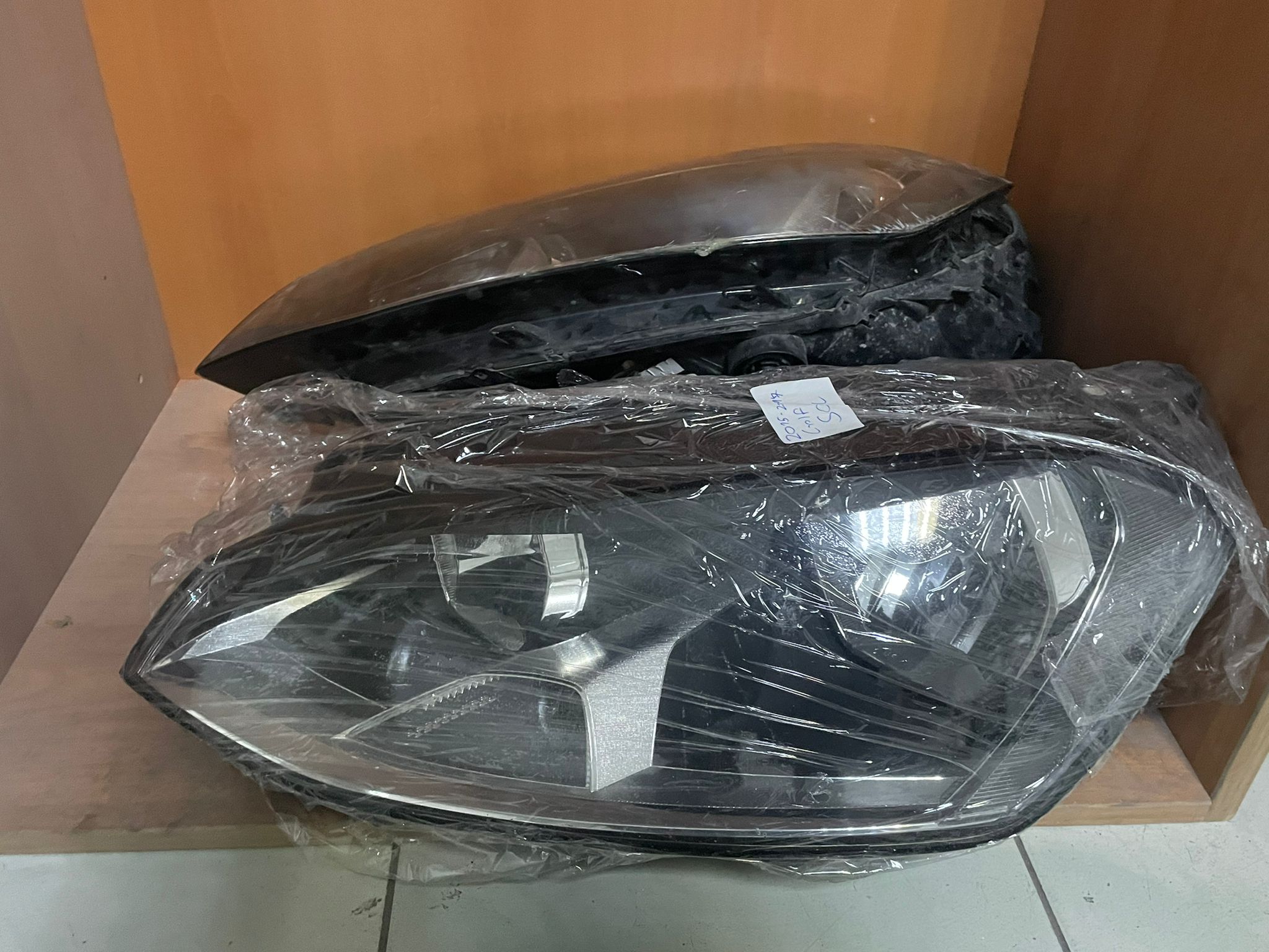 2015-2017 GOLF SAĞ SOL ÖN FAR 5G194100