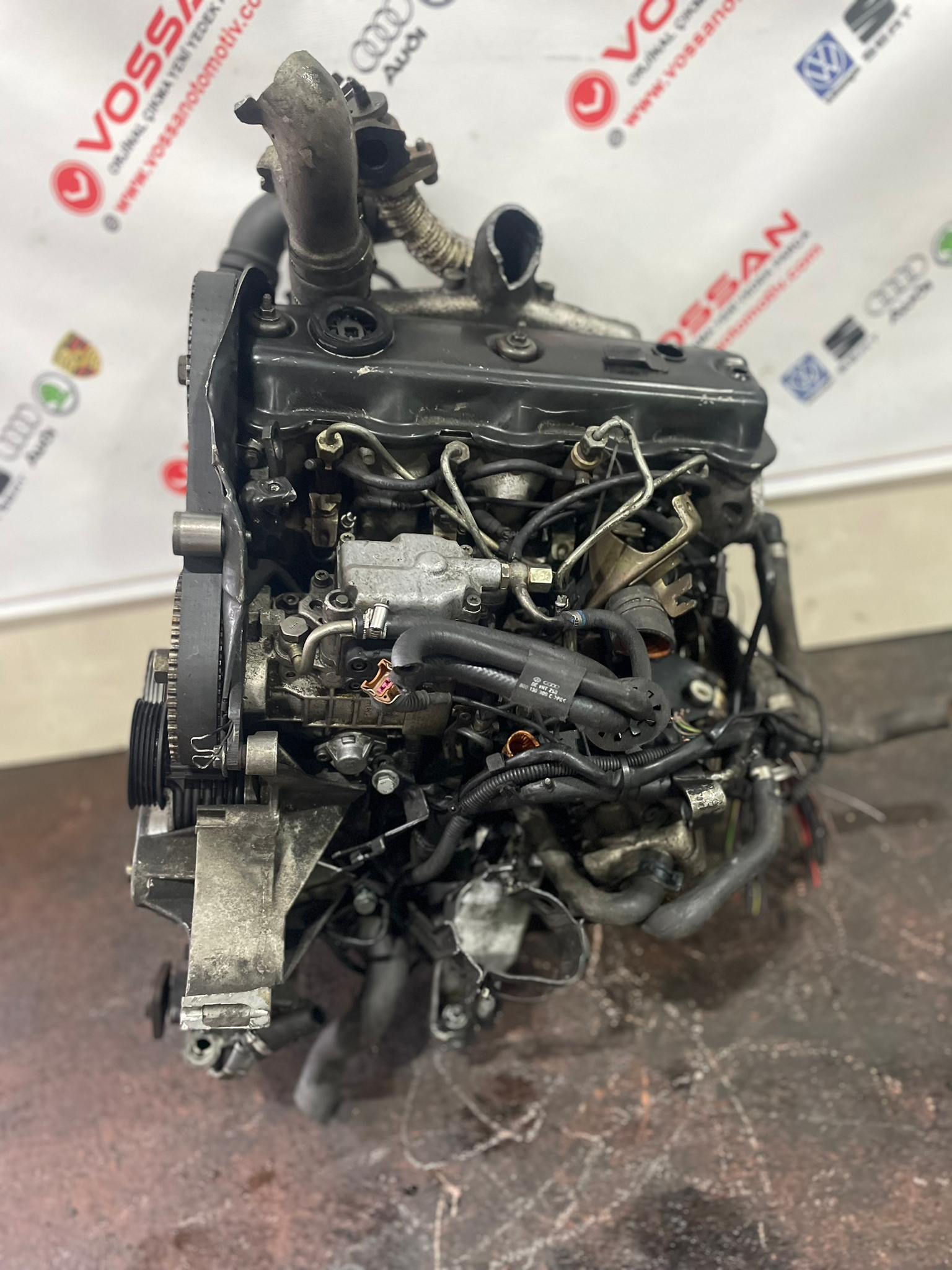 Vw Passat 1.9 AFN Motor Dolu Çıkma Mot